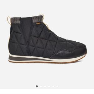 Teva Black Ember Mid size 7 shoes